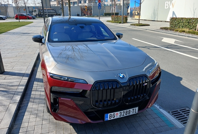 BMW M760e xDrive