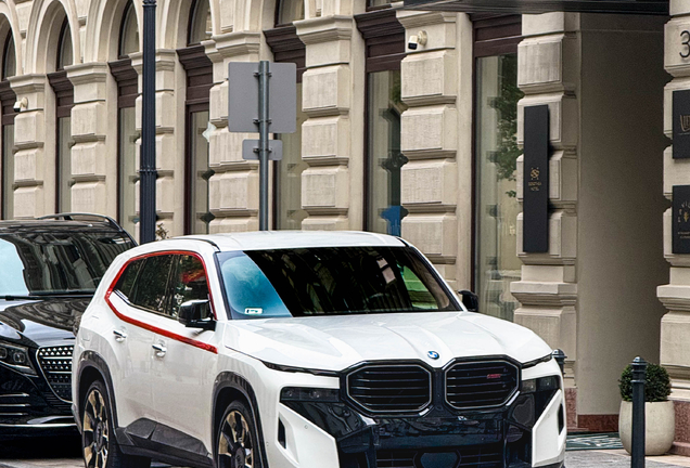 BMW XM G09 Label Red