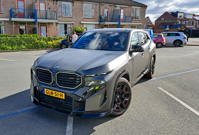 BMW XM G09 Label Red Larte Design
