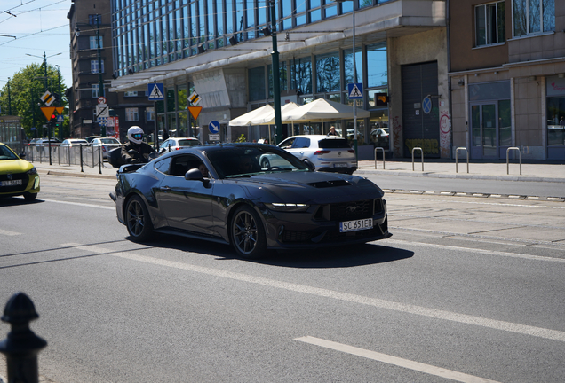 Ford Mustang Dark Horse 2024