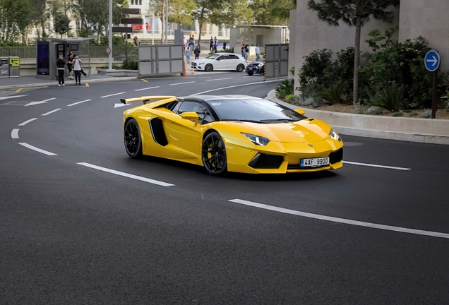 Lamborghini Aventador LP700-4 Roadster