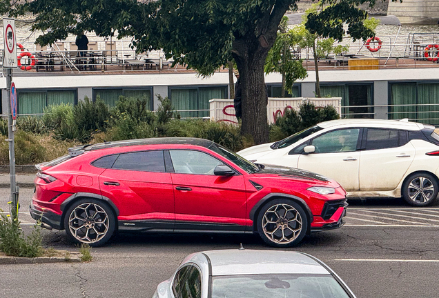 Lamborghini Urus Performante