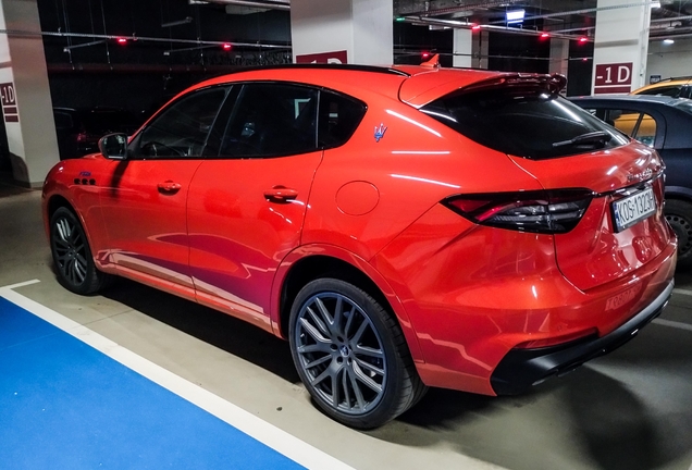 Maserati Levante F Tributo