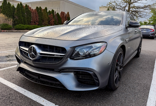 Mercedes-AMG E 63 S W213
