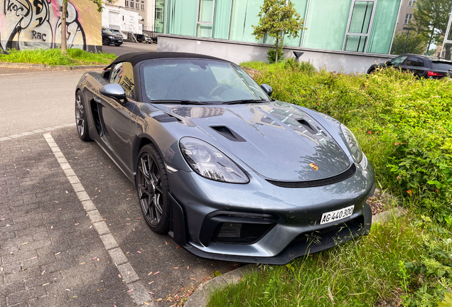 Porsche 718 Spyder RS