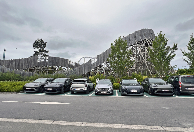Porsche Macan EV Turbo