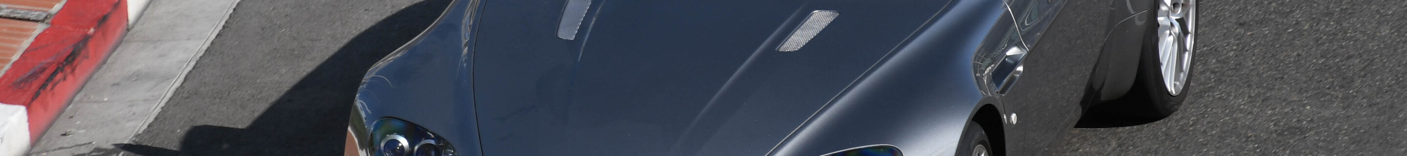 Aston Martin V8 Vantage Roadster