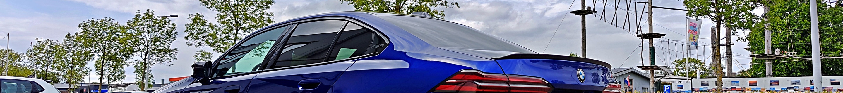 BMW M5 G90