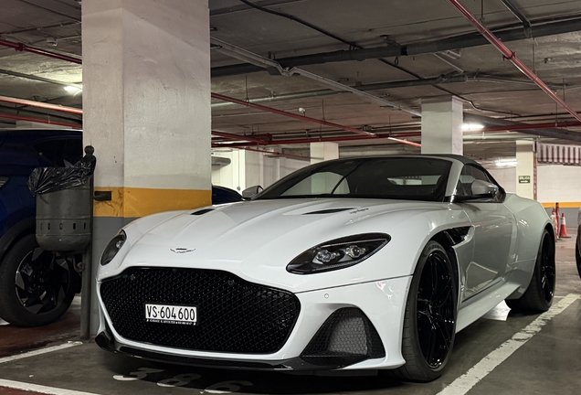 Aston Martin DBS Superleggera Volante