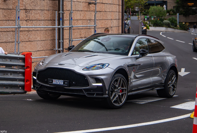 Aston Martin DBX S