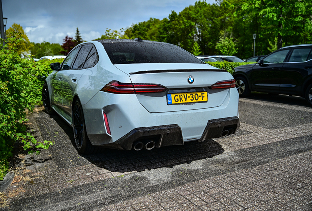 BMW M5 G90