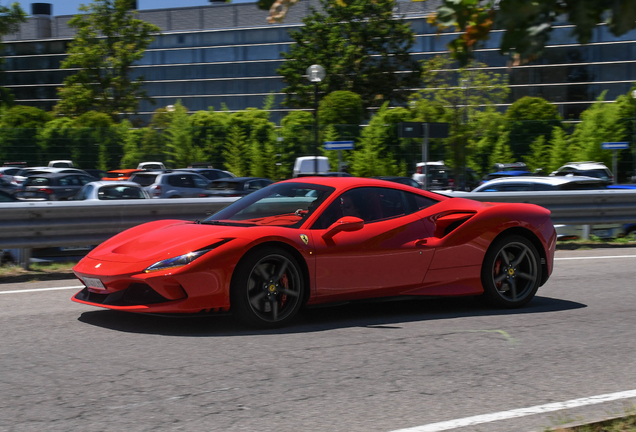 Ferrari F8 Tributo