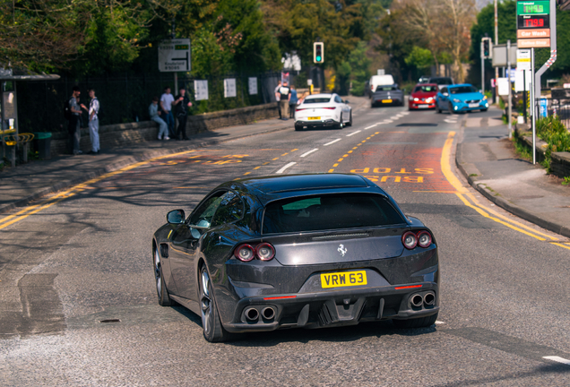 Ferrari GTC4Lusso T