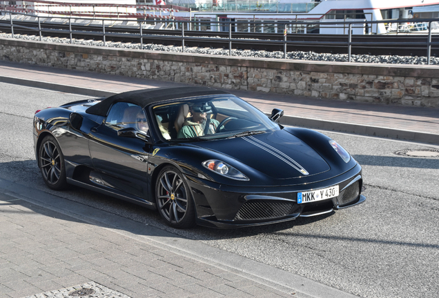 Ferrari Scuderia Spider 16M