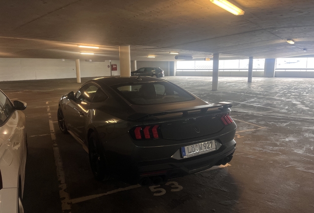Ford Mustang Dark Horse 2024