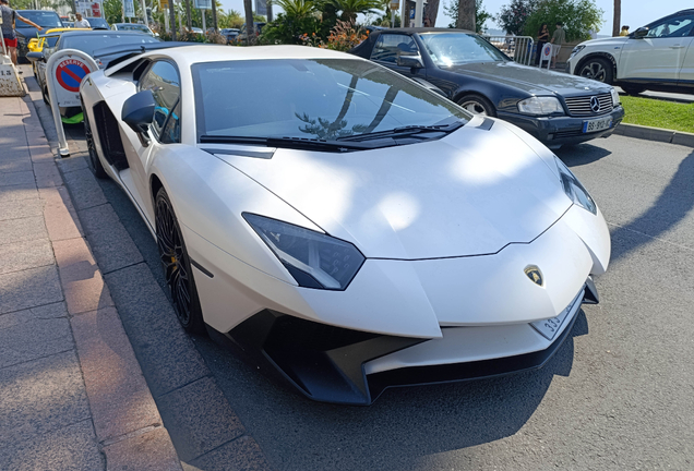 Lamborghini Aventador LP750-4 SuperVeloce