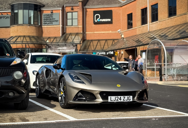 Lotus Emira