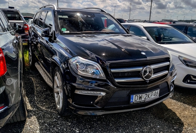 Mercedes-Benz GL 63 AMG X166