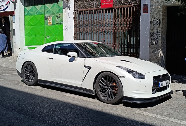 Nissan GT-R 2011