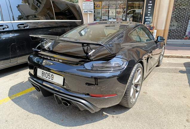 Porsche 718 Cayman GT4