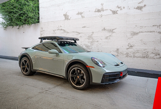 Porsche 992 Dakar