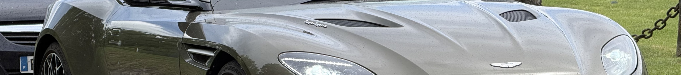 Aston Martin DBS Superleggera OHMSS Edition
