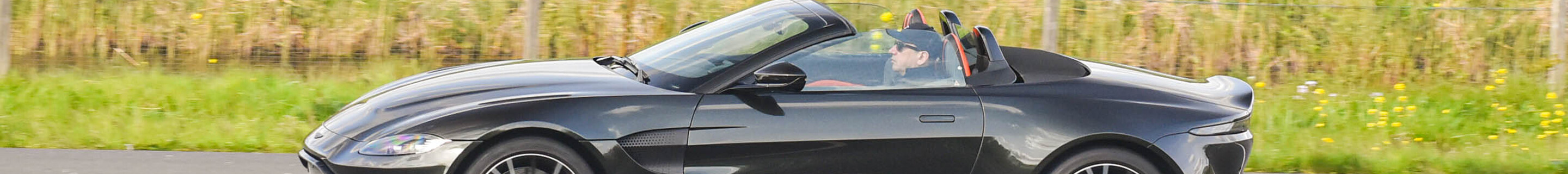 Aston Martin V8 Vantage Roadster 2020