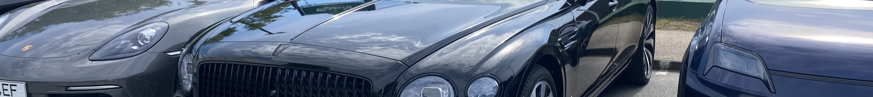 Bentley Flying Spur Hybrid