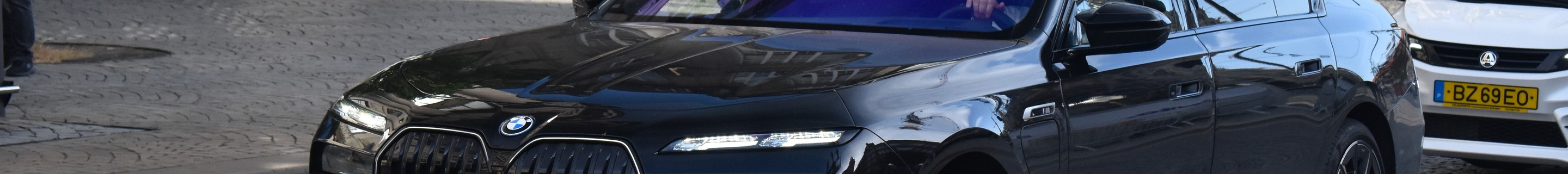 BMW M760e xDrive