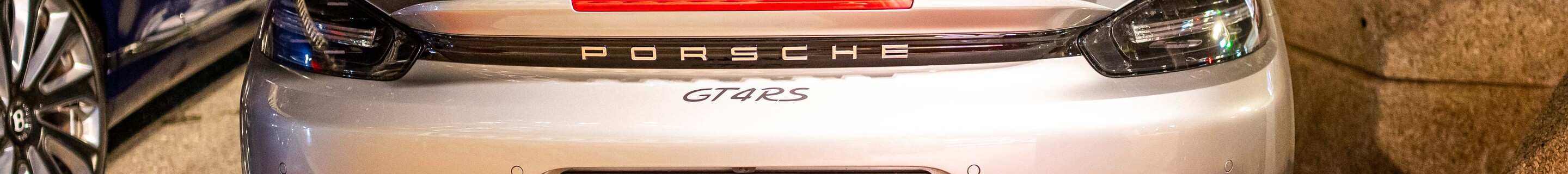 Porsche 718 Cayman GT4 RS