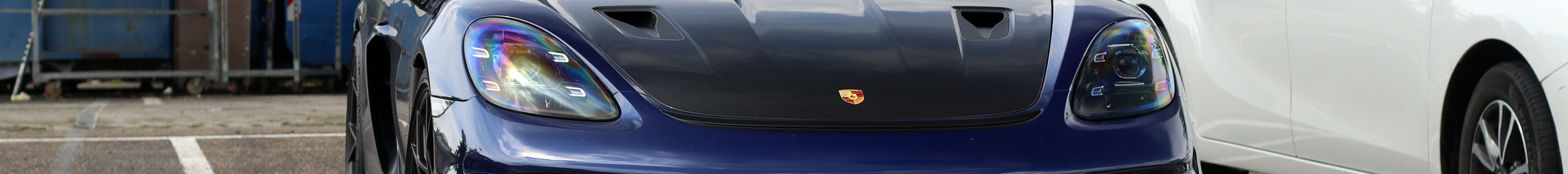 Porsche 718 Cayman GT4 RS Weissach Package