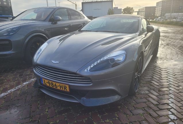 Aston Martin Vanquish Volante