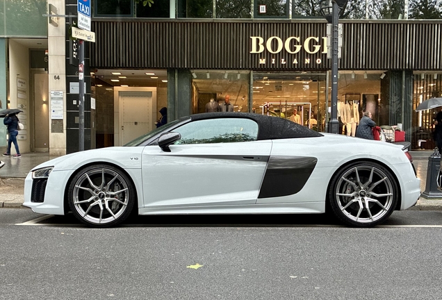 Audi R8 V10 Spyder 2016
