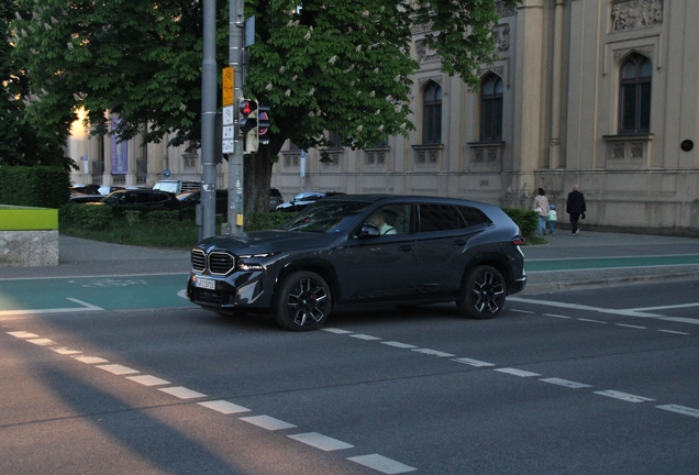 BMW XM G09