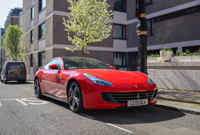 Ferrari GTC4Lusso