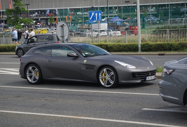 Ferrari GTC4Lusso