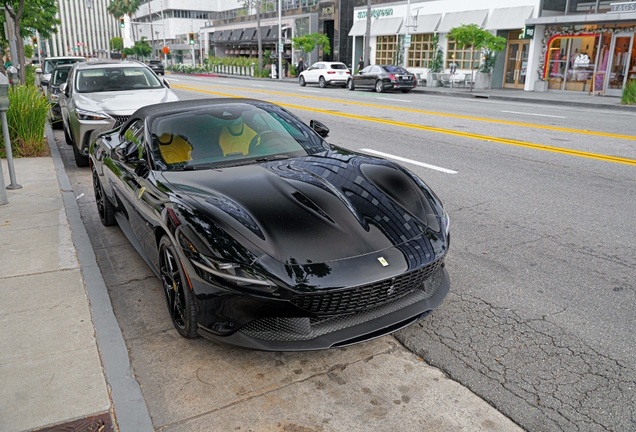 Ferrari Roma Spider