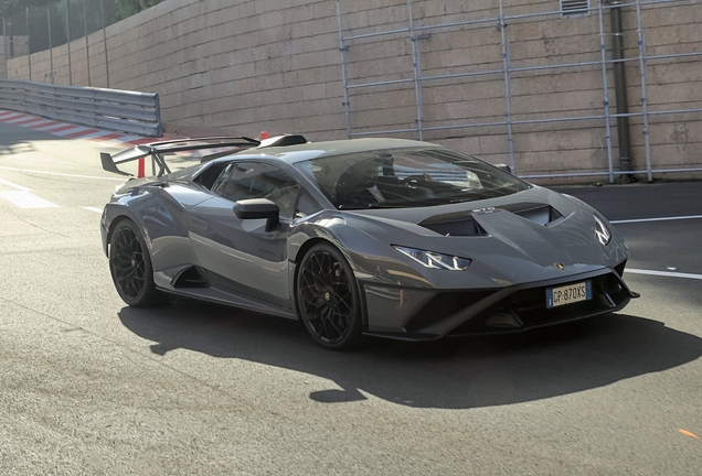Lamborghini Huracán LP640-2 STO