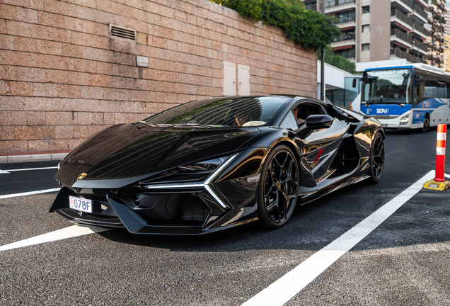 Lamborghini Revuelto