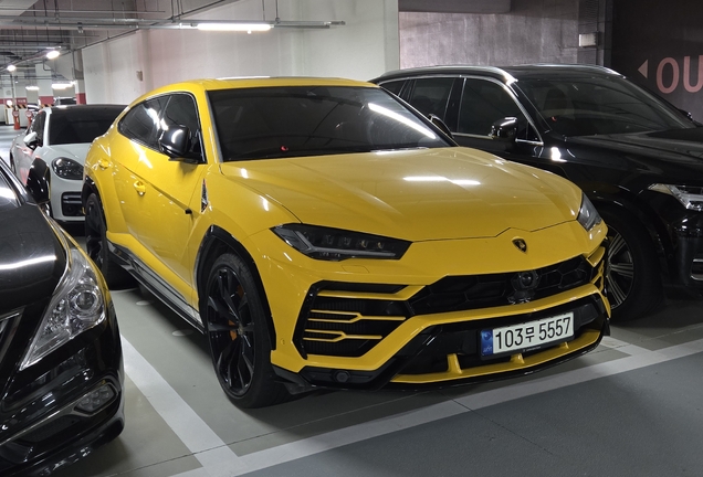 Lamborghini Urus