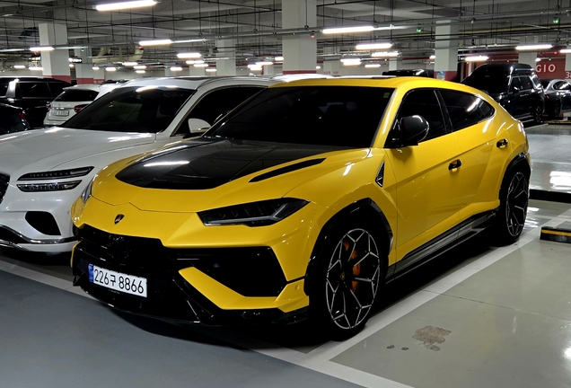 Lamborghini Urus Performante