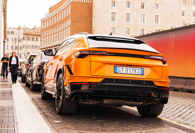 Lamborghini Urus S