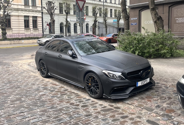 Mercedes-AMG C 63 S W205