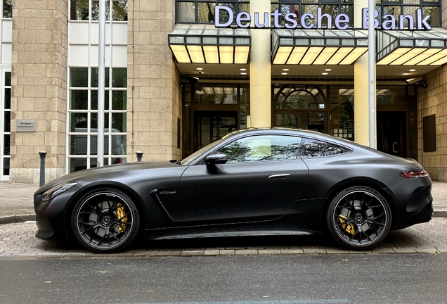 Mercedes-AMG GT 63 C192