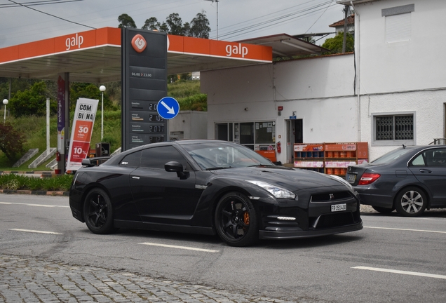 Nissan GT-R 2013