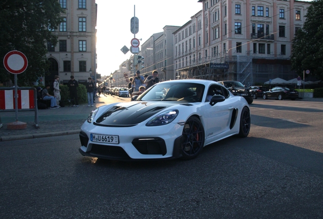Porsche 718 Cayman GT4 RS Weissach Package