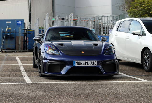 Porsche 718 Cayman GT4 RS Weissach Package