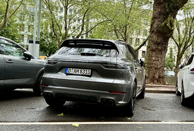 Porsche 9YA Cayenne GTS MkI
