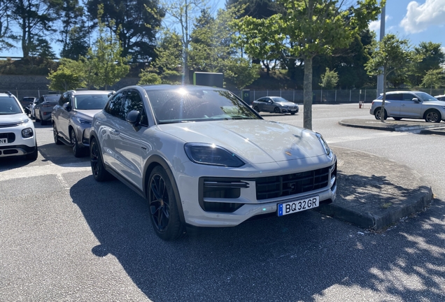 Porsche Cayenne Coupé Turbo E-Hybrid