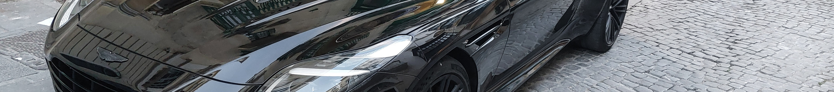 Aston Martin DB12